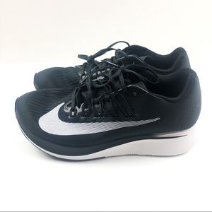 Nike ZoomFly Black/White WMN 7.5  M 6